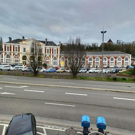 Superbe Studio 3 Face Gare Evreux Bagian luar foto
