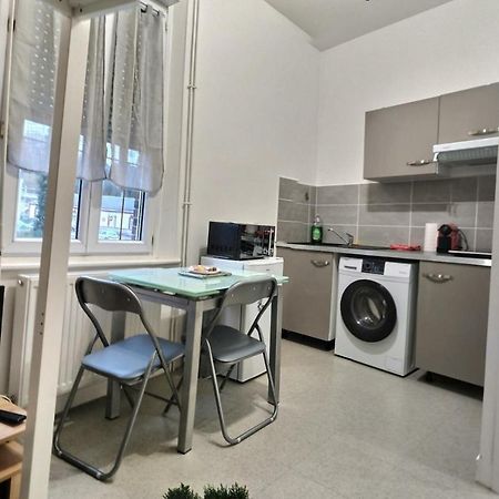 Superbe Studio 3 Face Gare Evreux Bagian luar foto