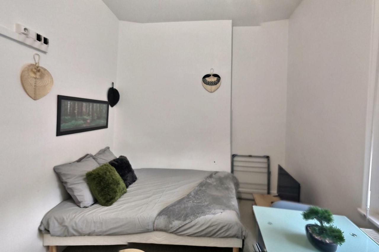 Superbe Studio 3 Face Gare Evreux Bagian luar foto